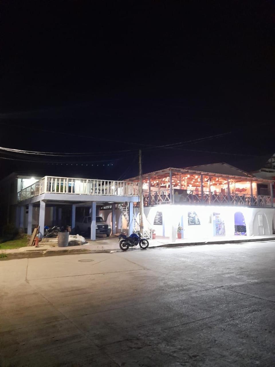 Posada Lia Centro Providencia  Екстериор снимка